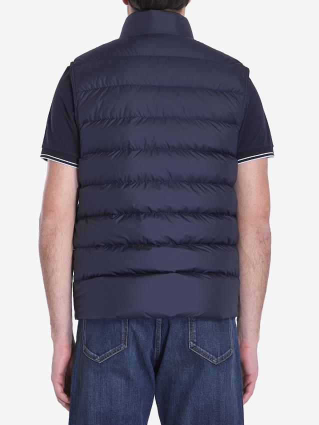 p25_moncler_p25-moncler-1a00144549sk7791p.jpg