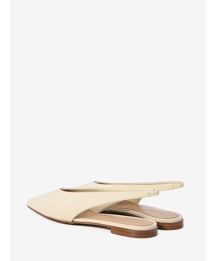 p25_bottega-veneta_p25-bottega-veneta-827702v3h9090314p.jpg