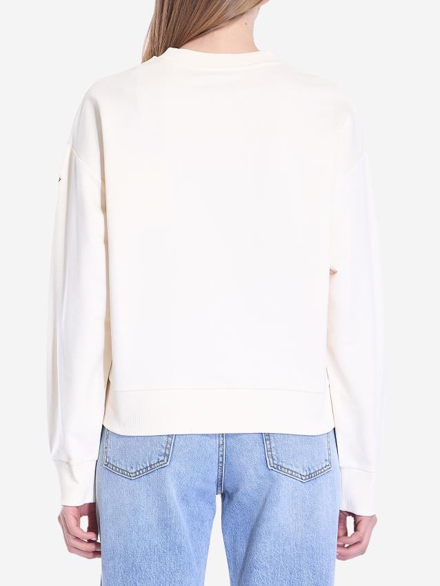 p25_moncler_p25-moncler-8g00001689a1k0372p.jpg
