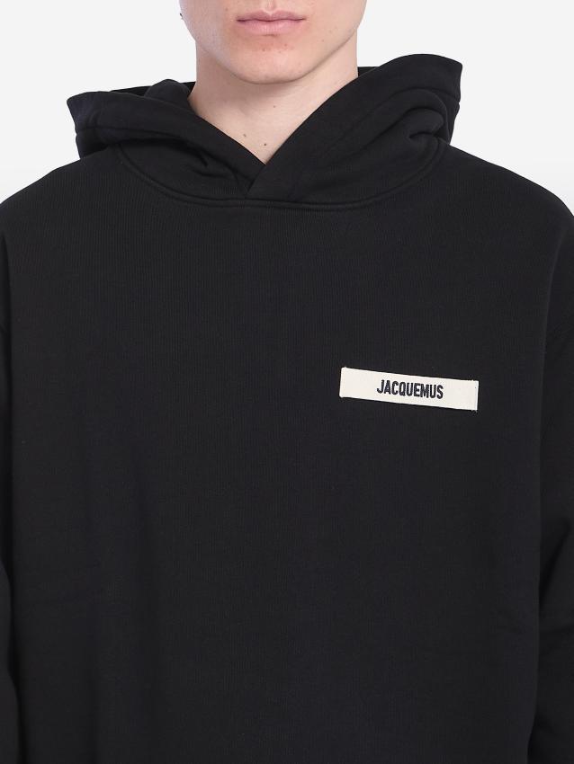 p25_jacquemus_p25-jacquemus-245js24720369902p.jpg