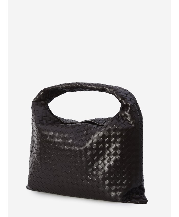 p25_bottega-veneta_p25-bottega-veneta-763970v3iv121902p.jpg