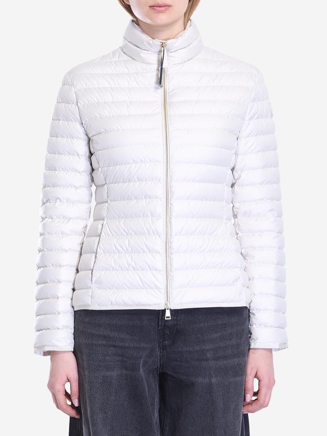p25_moncler_p25-moncler-1a00060596zr081.jpg