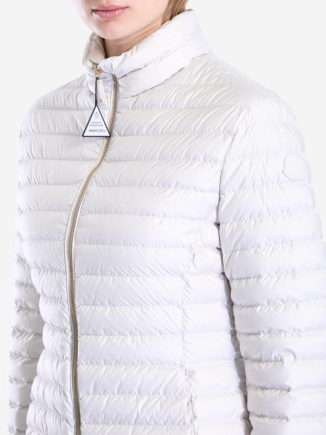 p25_moncler_p25-moncler-1a00060596zr0812p.jpg
