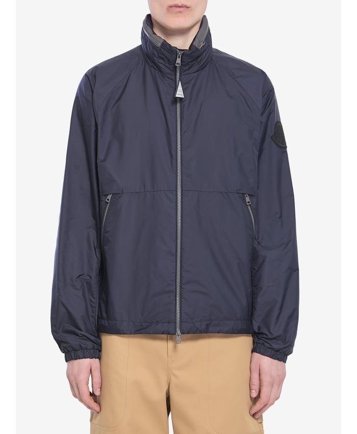 p25_moncler_p25-moncler-1a0019053a5e780.jpg