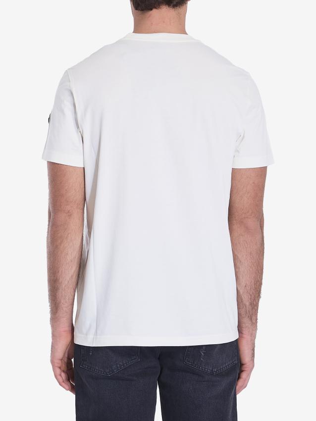 p25_moncler_p25-moncler-8c0000489a170341p.jpg