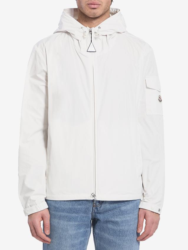 p25_moncler_p25-moncler-1a0012059876035.jpg