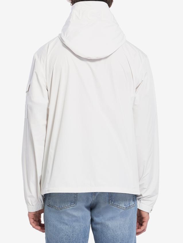 p25_moncler_p25-moncler-1a00120598760351p.jpg