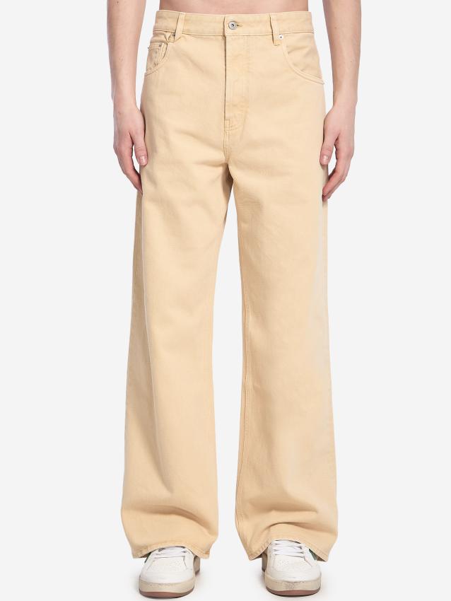 p25_jacquemus_p25-jacquemus-245de0381514130.jpg