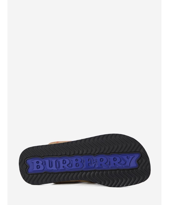 p25_burberry_p25-burberry-8106987b93685p.jpg