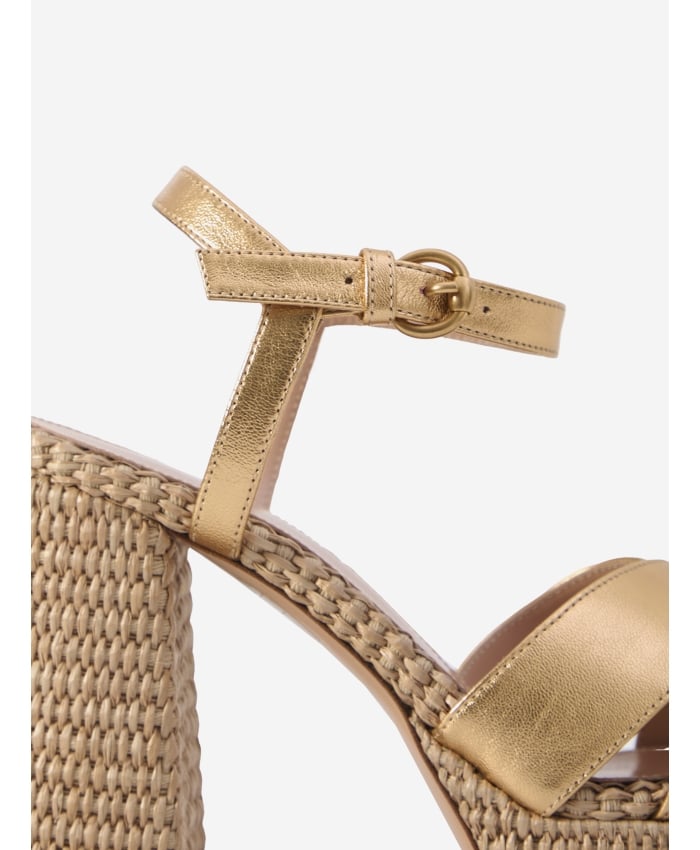 p25_gianvito-rossi_p25-gianvito-rossi-g3152270ricnwamena6p.jpg