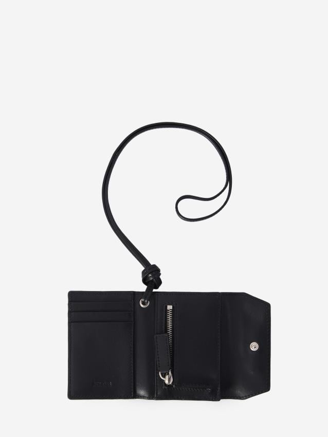 p25_jacquemus_p25-jacquemus-216sl00330619903p.jpg