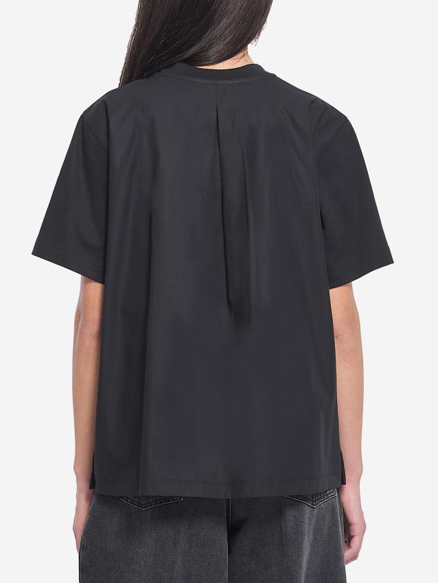 p25_moncler_p25-moncler-8c0002089a4u9991p.jpg