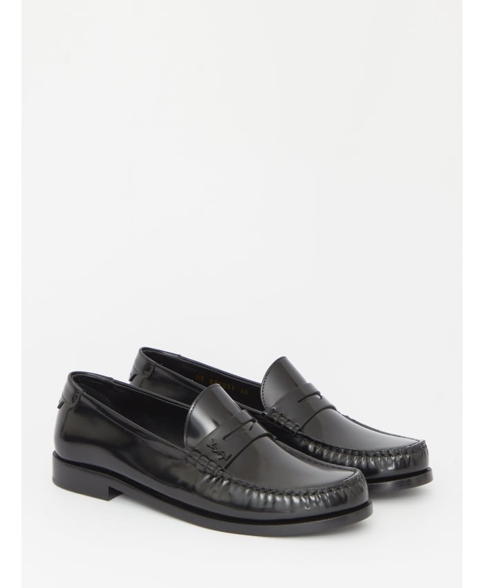 p25_saint-laurent_p25-saint-laurent-670231aaa7r10002p.jpg