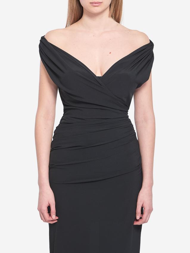 p25_jacquemus_p25-jacquemus-251dr23717679902p.jpg