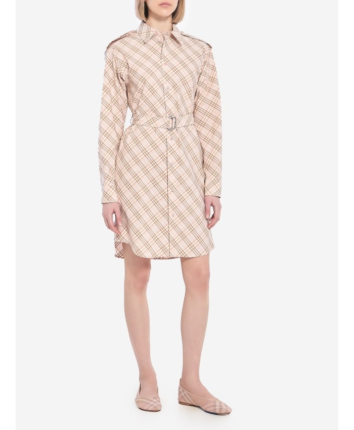 p25_burberry_p25-burberry-8104976c21431p.jpg