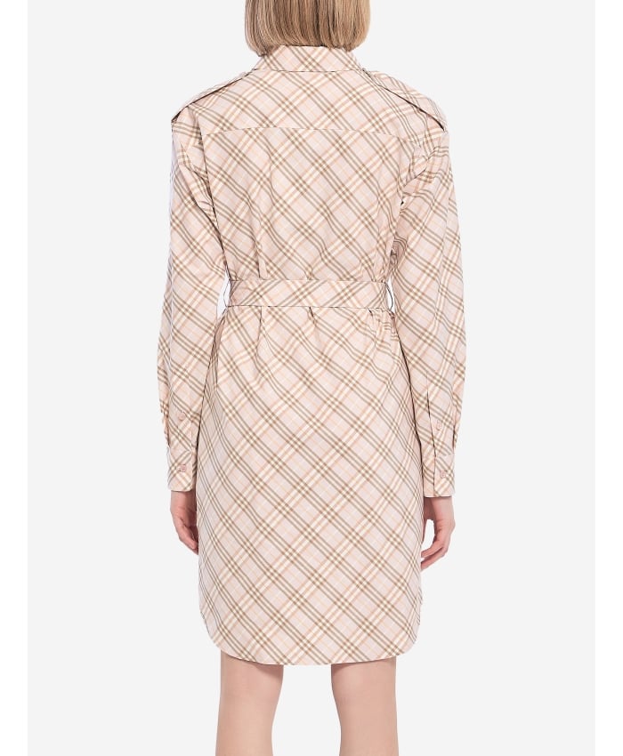 p25_burberry_p25-burberry-8104976c21432p.jpg