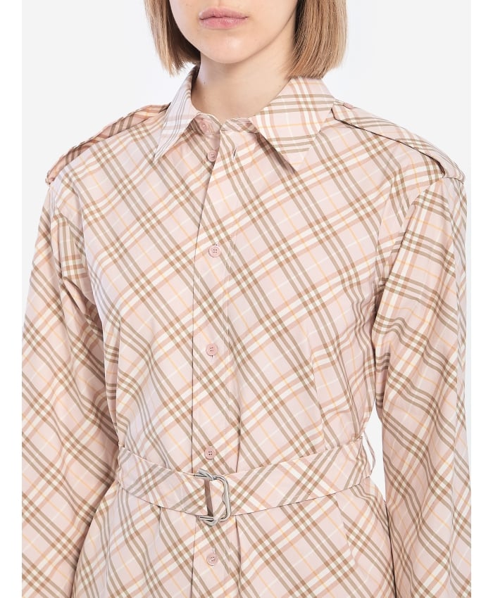 p25_burberry_p25-burberry-8104976c21433p.jpg