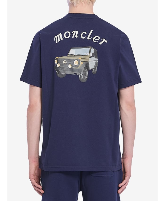 p25_moncler-mercedes_p25-moncler-mercedes-8c0000489ab97541p.jpg