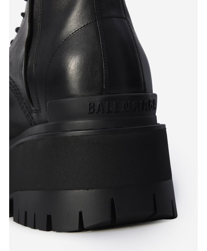 p25_balenciaga_p25-balenciaga-813689wcda110007p.jpg