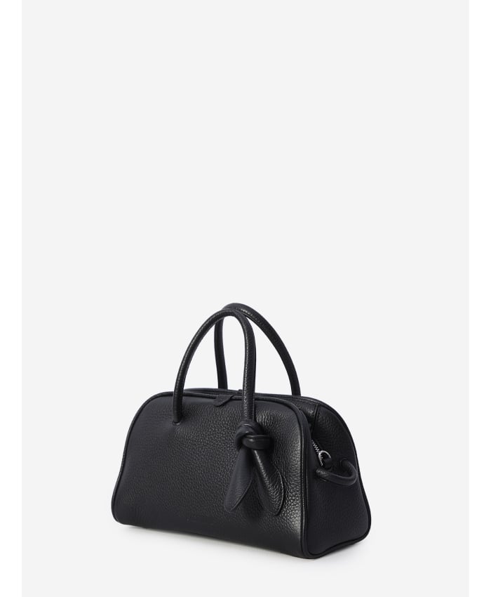 p25_jacquemus_p25-jacquemus-251ba41632169902p.jpg