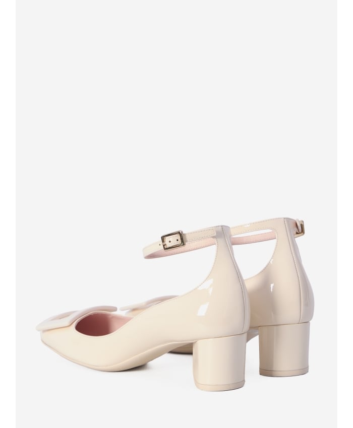 p25_roger-vivier_p25-roger-vivier-rvw76141300d1pc0193p.jpg