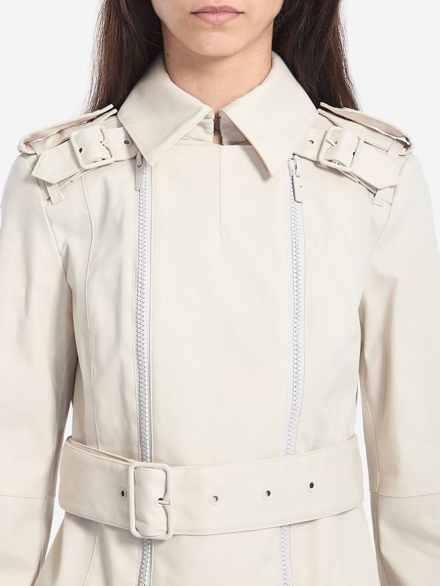 p25_burberry_p25-burberry-8105791c23883p.jpg