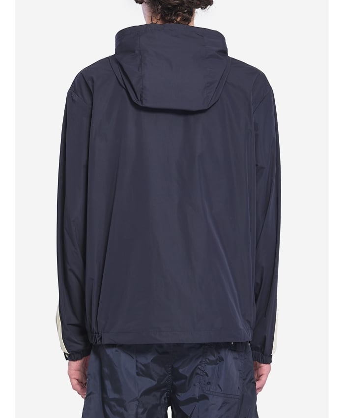 p25_moncler_p25-moncler-1a001875987674s2p.jpg