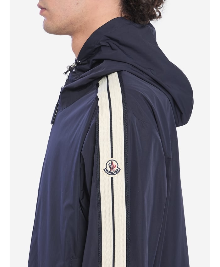 p25_moncler_p25-moncler-1a001875987674s3p.jpg