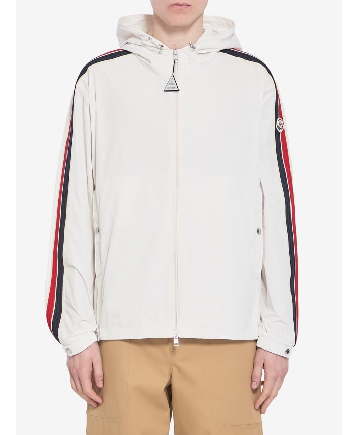 p25_moncler_p25-moncler-1a0018759876035.jpg