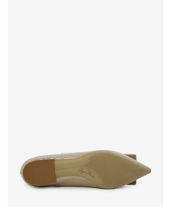 p25_roger-vivier_p25-roger-vivier-rvw57527920d1pc4155p.jpg