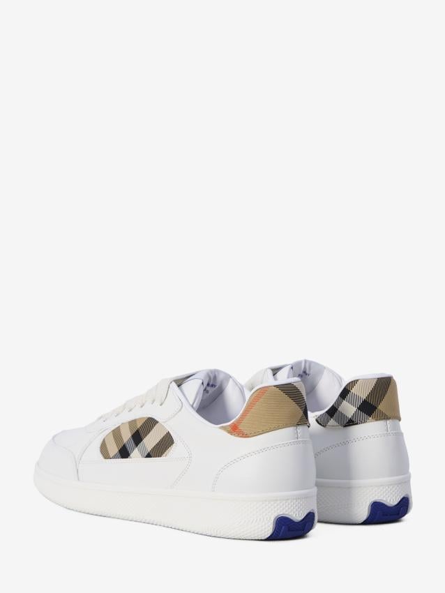 p25_burberry_p25-burberry-8108649a14644p.jpg
