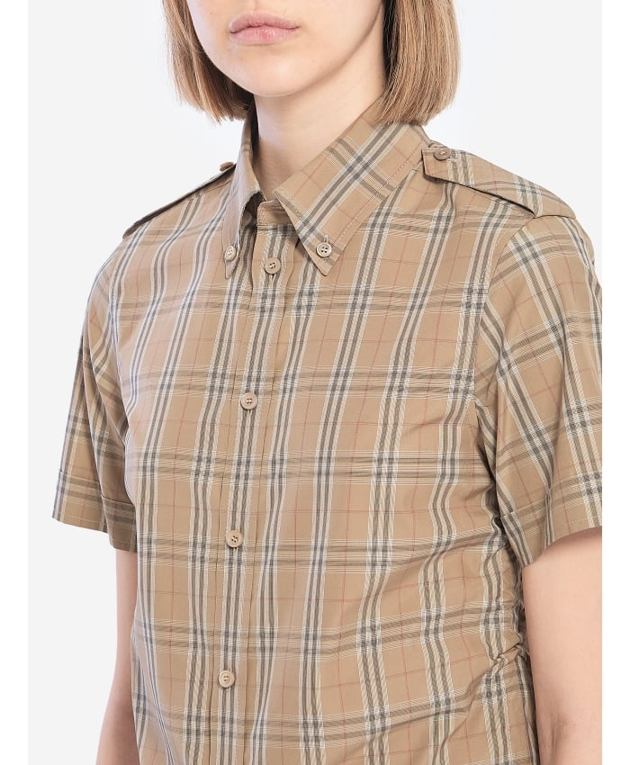 p25_burberry_p25-burberry-8107968c20442p.jpg