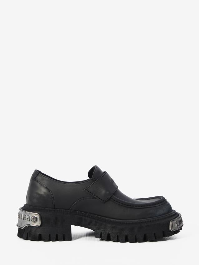 p25_balenciaga_p25-balenciaga-825735wbsa810103p.jpg