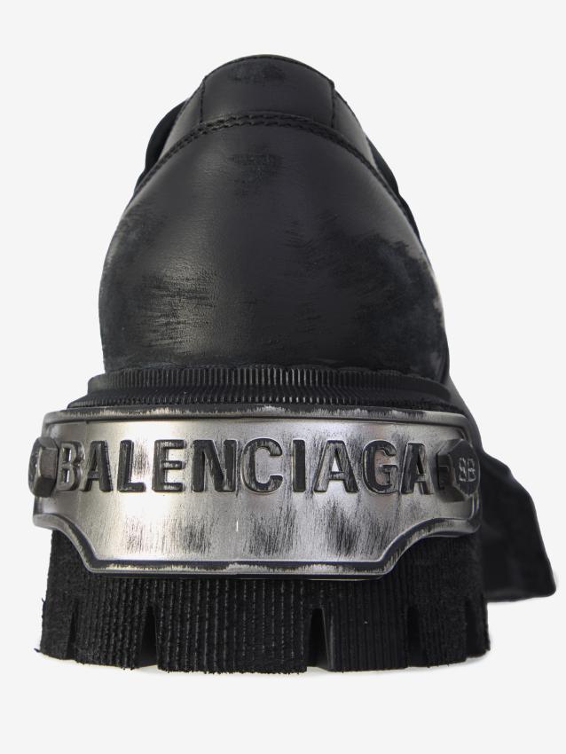 p25_balenciaga_p25-balenciaga-825735wbsa810107p.jpg
