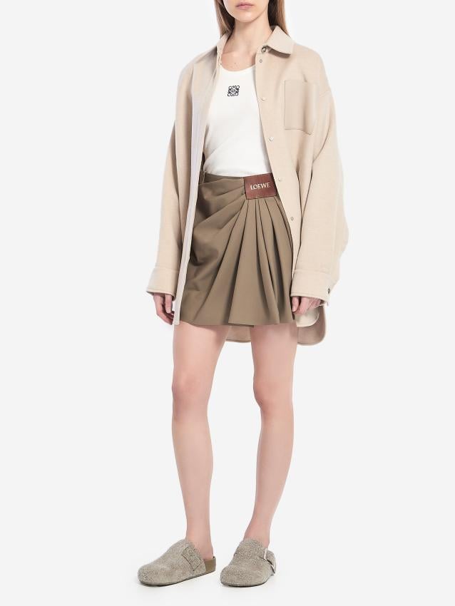 p25_loewe_p25-loewe-s359y02xd528631p.jpg