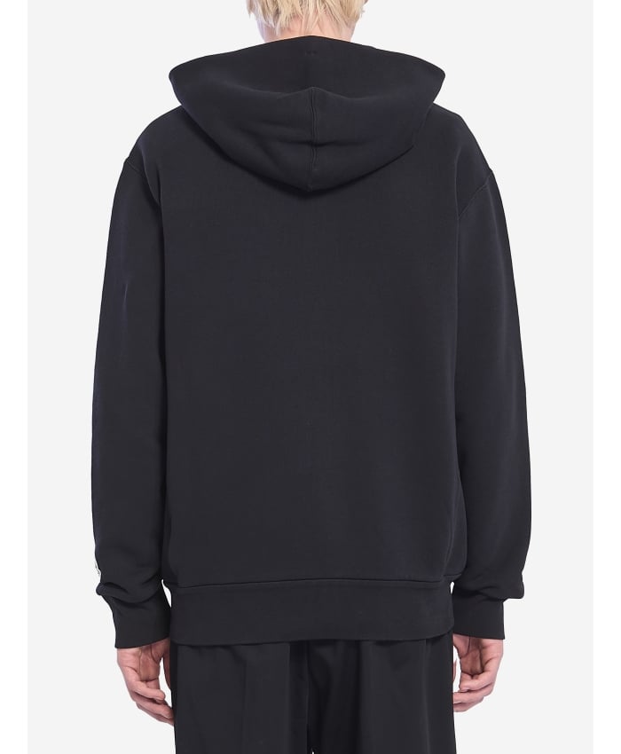 p25_moncler-mercedes_p25-moncler-mercedes-8g0000489awv9992p.jpg
