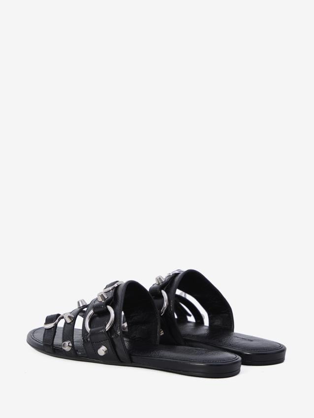 p25_balenciaga_p25-balenciaga-834692wad4y10804p.jpg