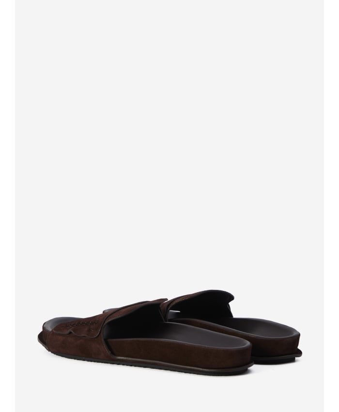 p25_jacquemus_p25-jacquemus-255fo17243548804p.jpg