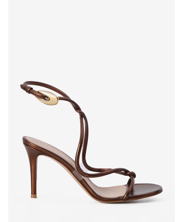 p25_gianvito-rossi_p25-gianvito-rossi-g3257585ricnigctrp.jpg