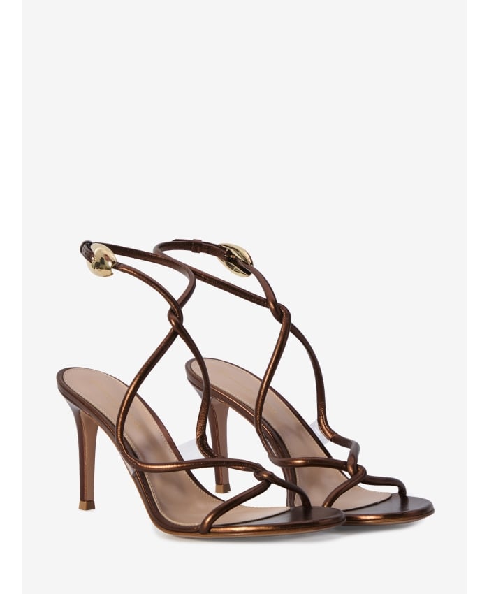 p25_gianvito-rossi_p25-gianvito-rossi-g3257585ricnigctrp2p.jpg