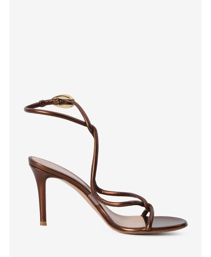 p25_gianvito-rossi_p25-gianvito-rossi-g3257585ricnigctrp3p.jpg