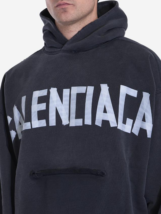 p25_balenciaga_p25-balenciaga-744441trvk210413p.jpg