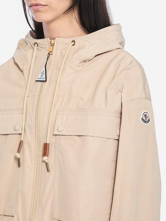 p25_moncler_p25-moncler-1a00110549p320j2p.jpg