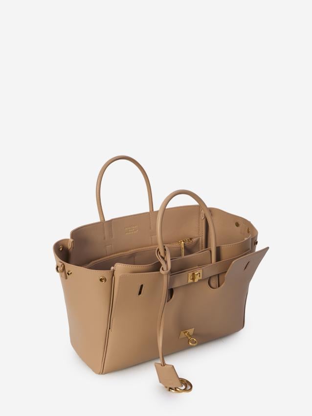 p25_balenciaga_p25-balenciaga-8125452abav26214p.jpg