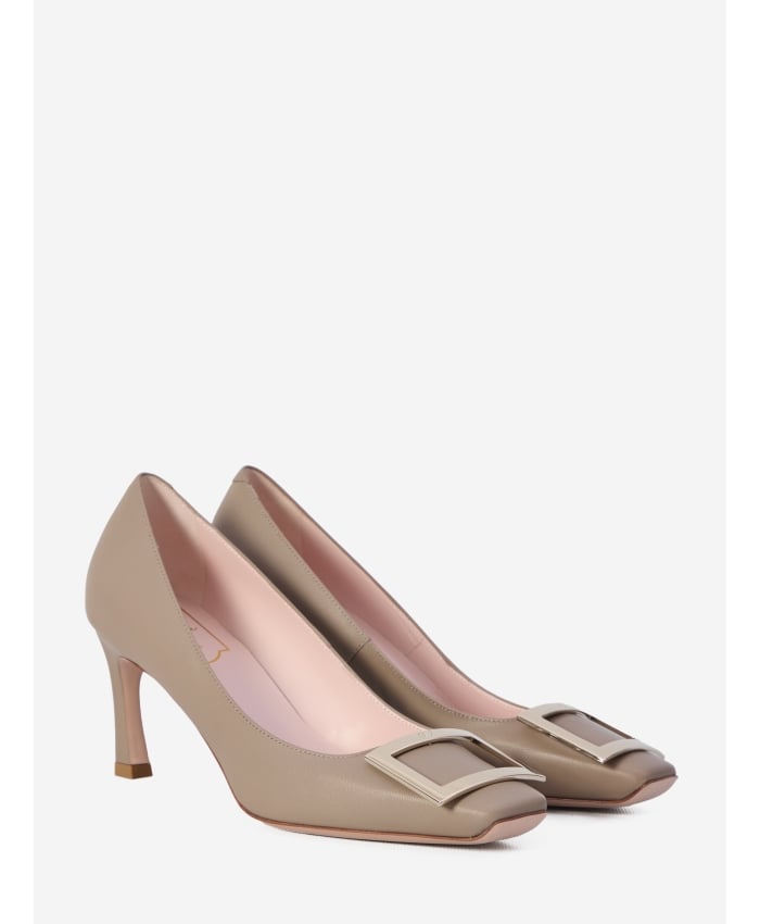 p25_roger-vivier_p25-roger-vivier-rvw40015280nk0cc4152p.jpg