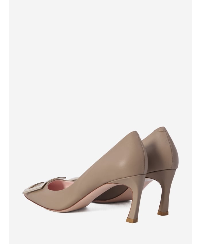 p25_roger-vivier_p25-roger-vivier-rvw40015280nk0cc4154p.jpg