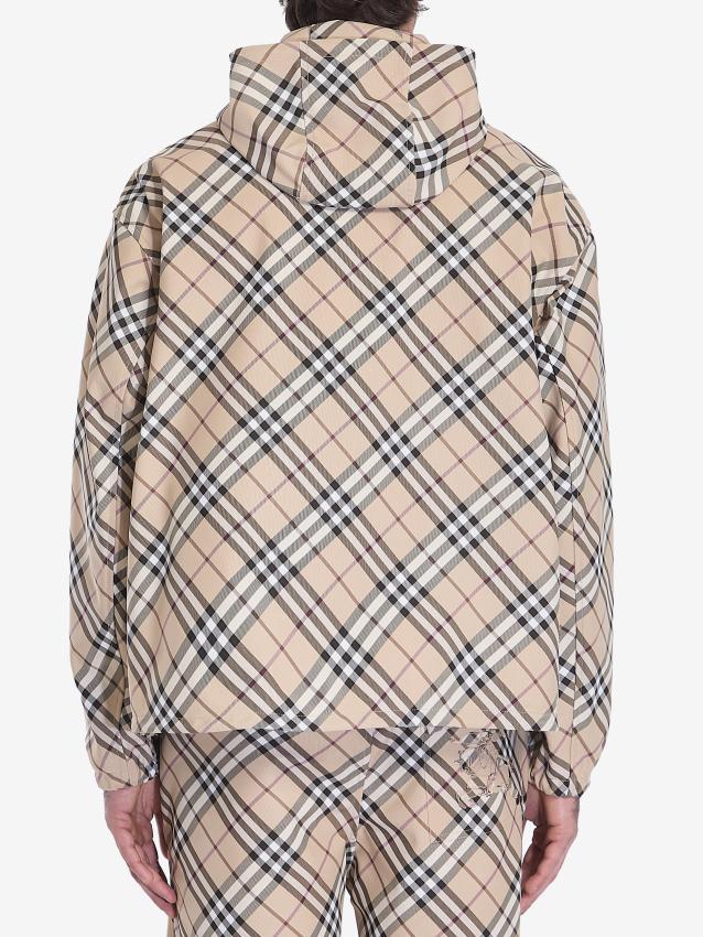p25_burberry_p25-burberry-8101493a56861p.jpg