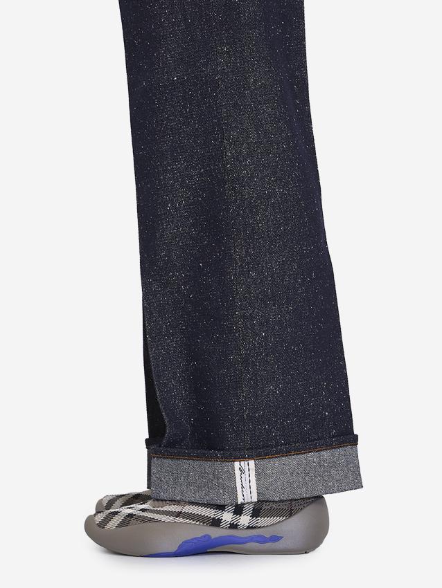 p25_burberry_p25-burberry-8104333c17653p.jpg