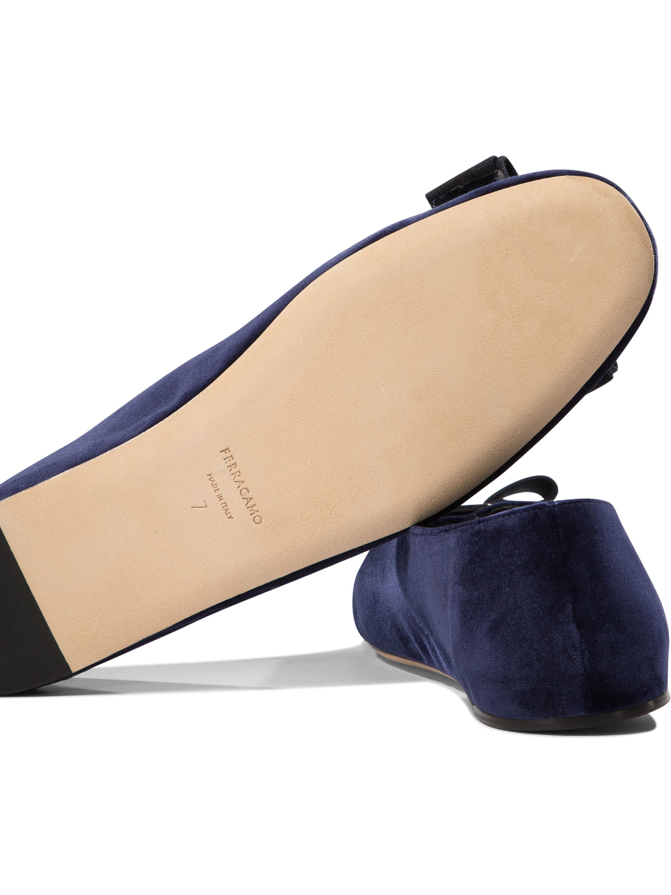 20250128200727496_S25---ferragamo---0774794_4_P.JPG