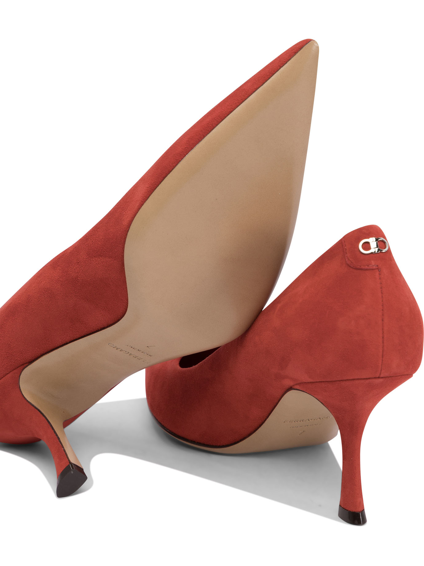 20250127200428387_S25---ferragamo---0776949_4_P.JPG
